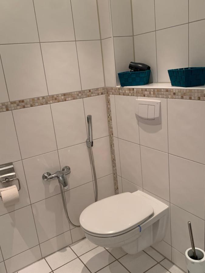 Suedstadt-Fewo Mit Grossem Balkon Nahe City Und Meer - Ueber Den Daechern Von Whv Wilhelmshaven Exterior foto
