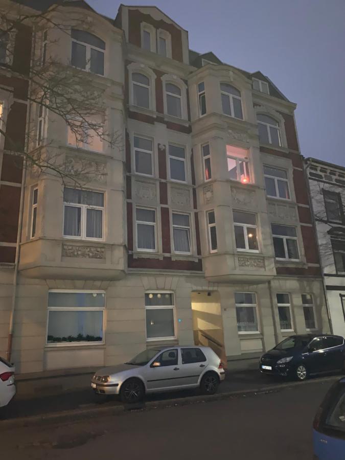 Suedstadt-Fewo Mit Grossem Balkon Nahe City Und Meer - Ueber Den Daechern Von Whv Wilhelmshaven Exterior foto
